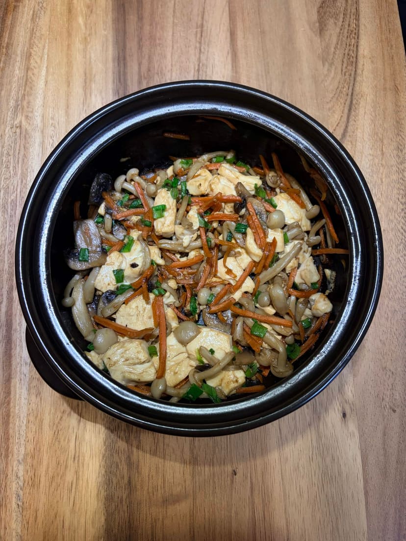 One-Pot Clay Pot Tofu and Mushrooms